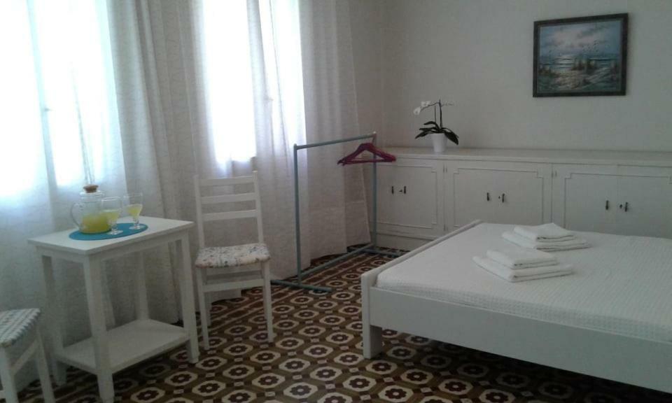 White Rose Apartment Ханя Екстериор снимка